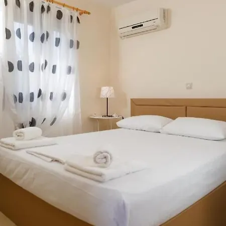 Tatil Evi Glyfada Iii Parálion Ástros