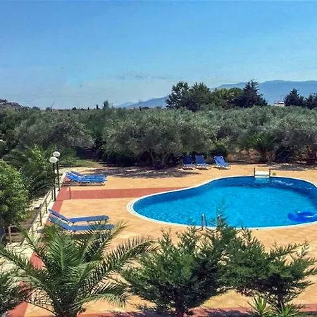 Glyfada Iii Parálion Ástros