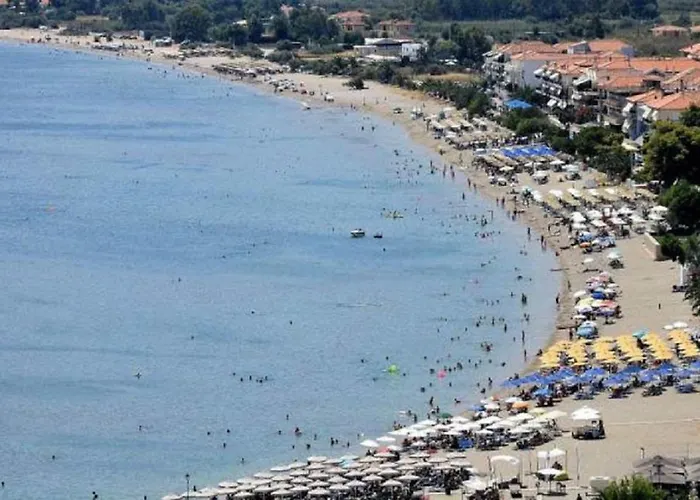 Дом отдыха Glyfada Iii *