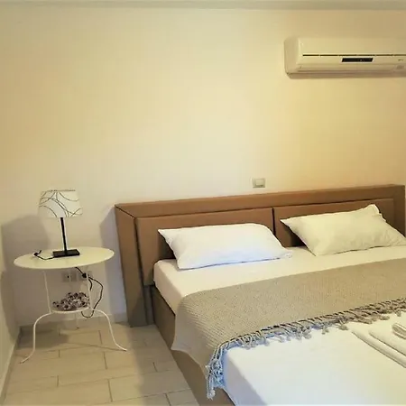 Glyfada Iii Paralio Astros