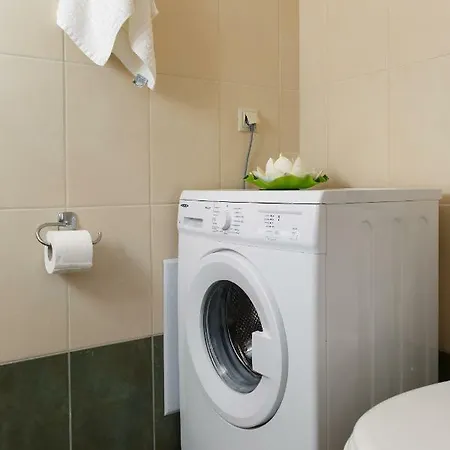 Glyfada Iii Parálion Ástros