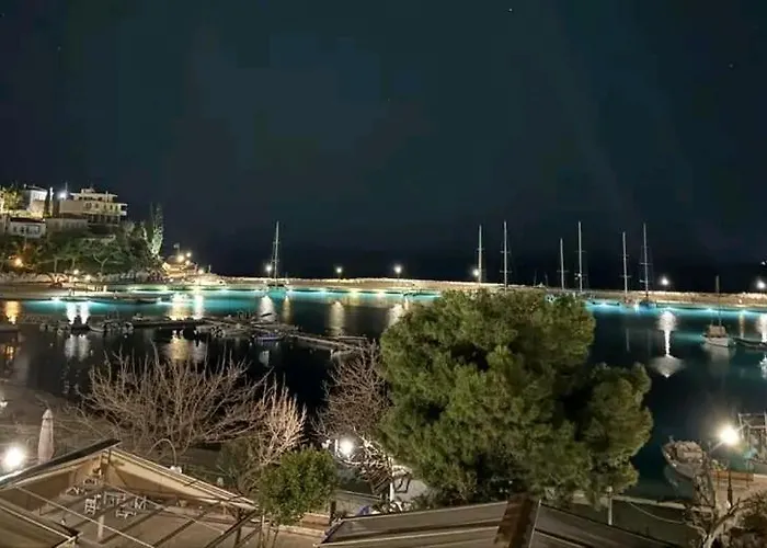 Glyfada Iii Parálion Ástros