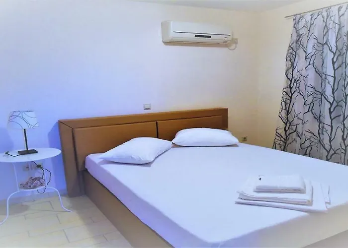 Glyfada Iii Ferienhaus *