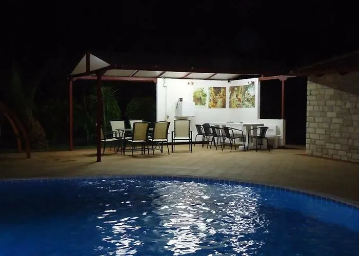 בית נופש Glyfada Iii Parálion Ástros