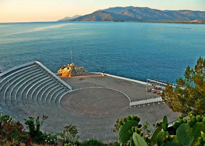 Glyfada Iii בית נופש *