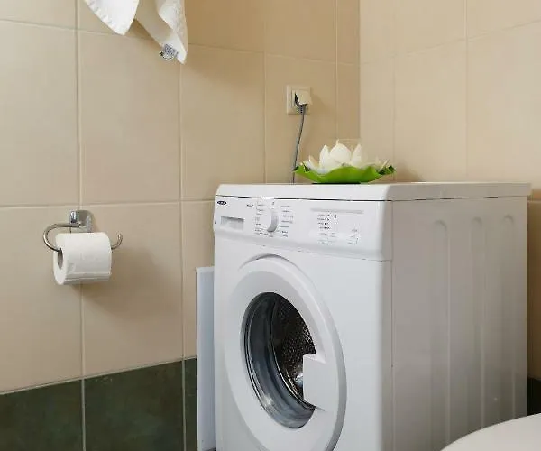 Glyfada Iii Parálion Ástros