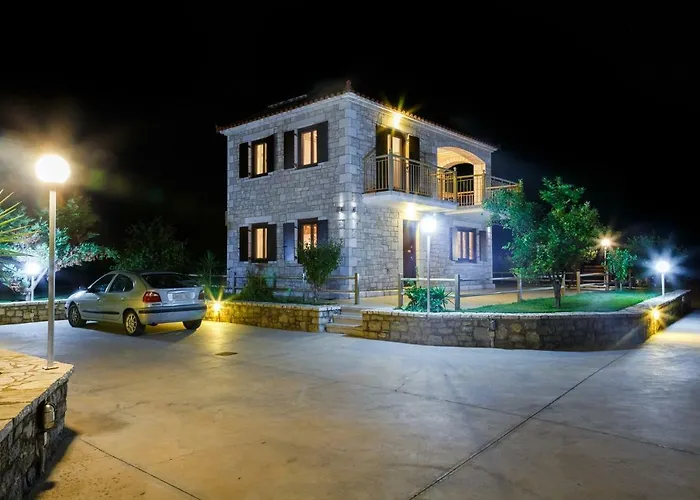 בית נופש Glyfada Iii